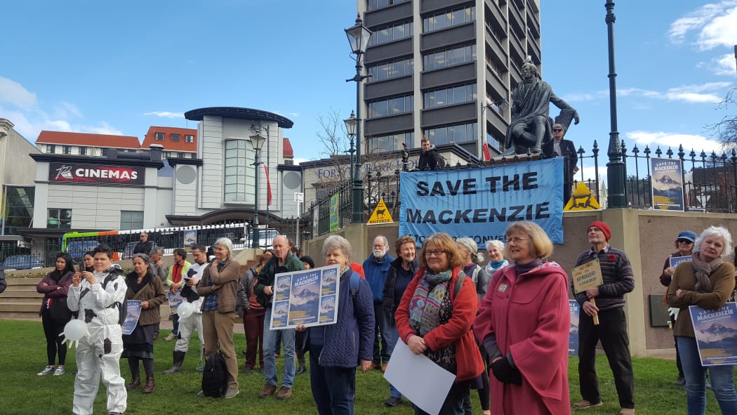 Mackenzie Basin dairy farm protest at Dunedin's Octagon.