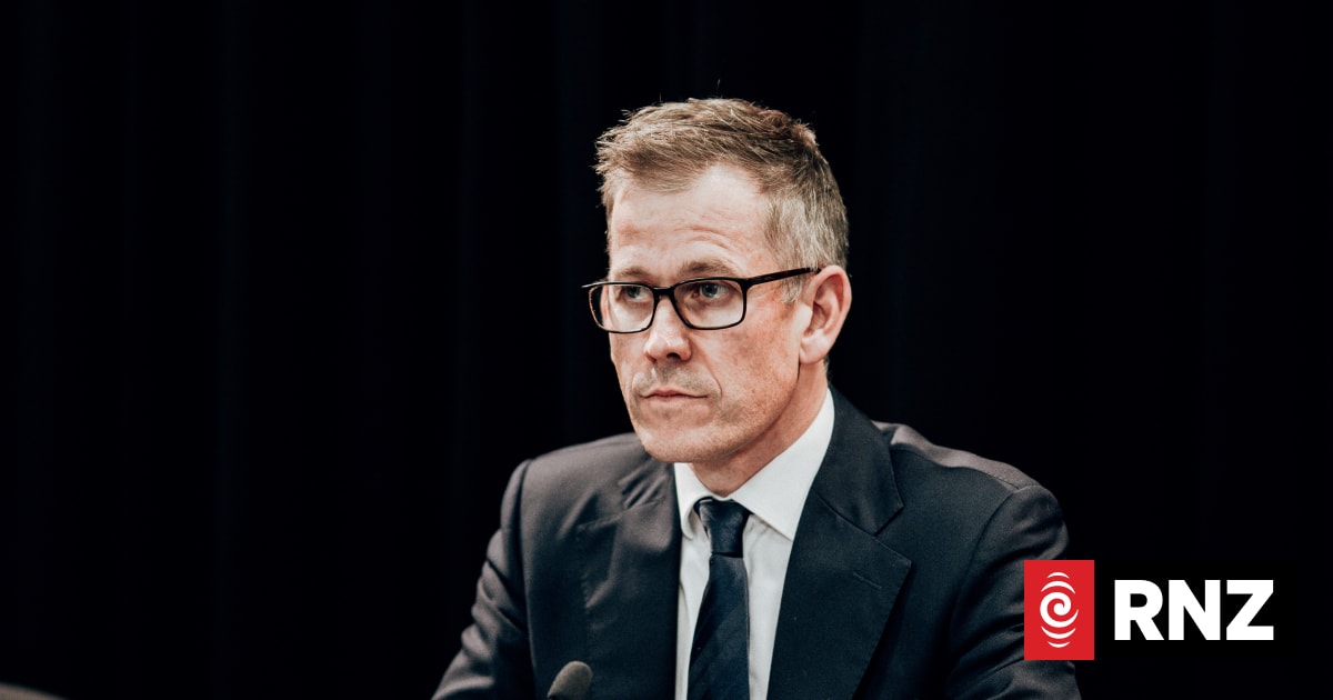 Steadily-rising interest rates on the way, RBNZ officials say | RNZ