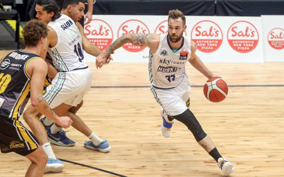 Huskies Jeremy Kendle during the SAL'S NBL Basketball match between Franklin Bulls and Auckland Huskies at Franklin Pool & Leisure Centre Auckland, New Zealand. 25 April 2021.