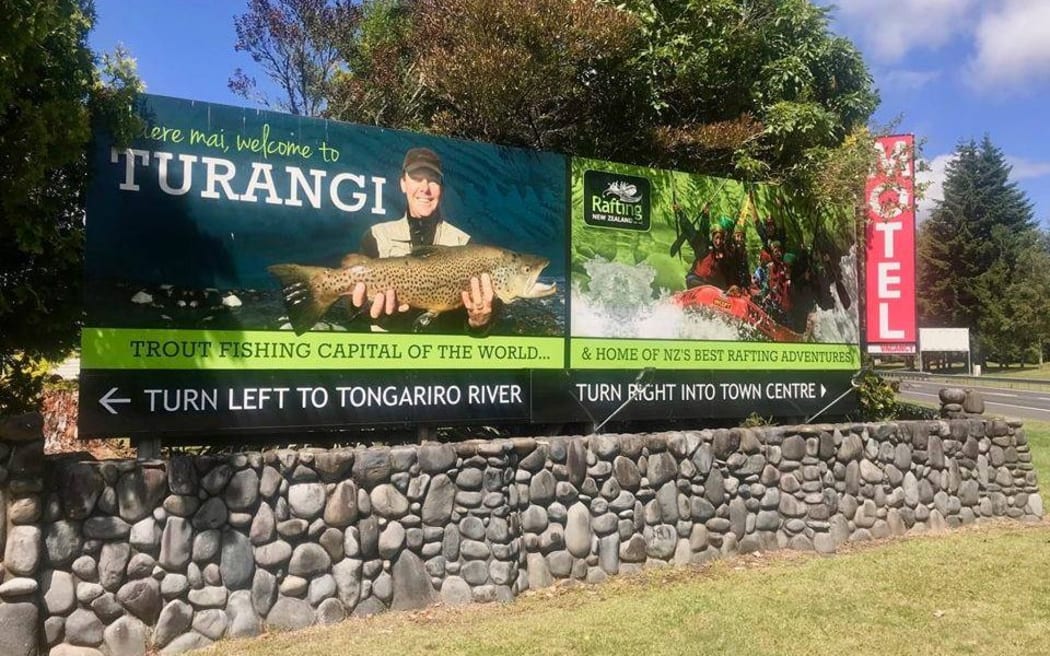The contentious sign at the Tongariro River motel.