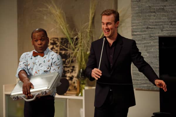 James Van Der Beek plays himself in Don't Trust the B in Apartment 23.