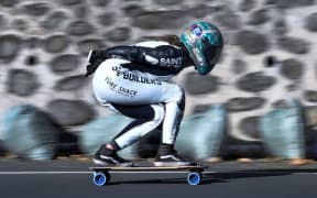 Elissa Mah racing at the Downhill Skateboarding World Championships.