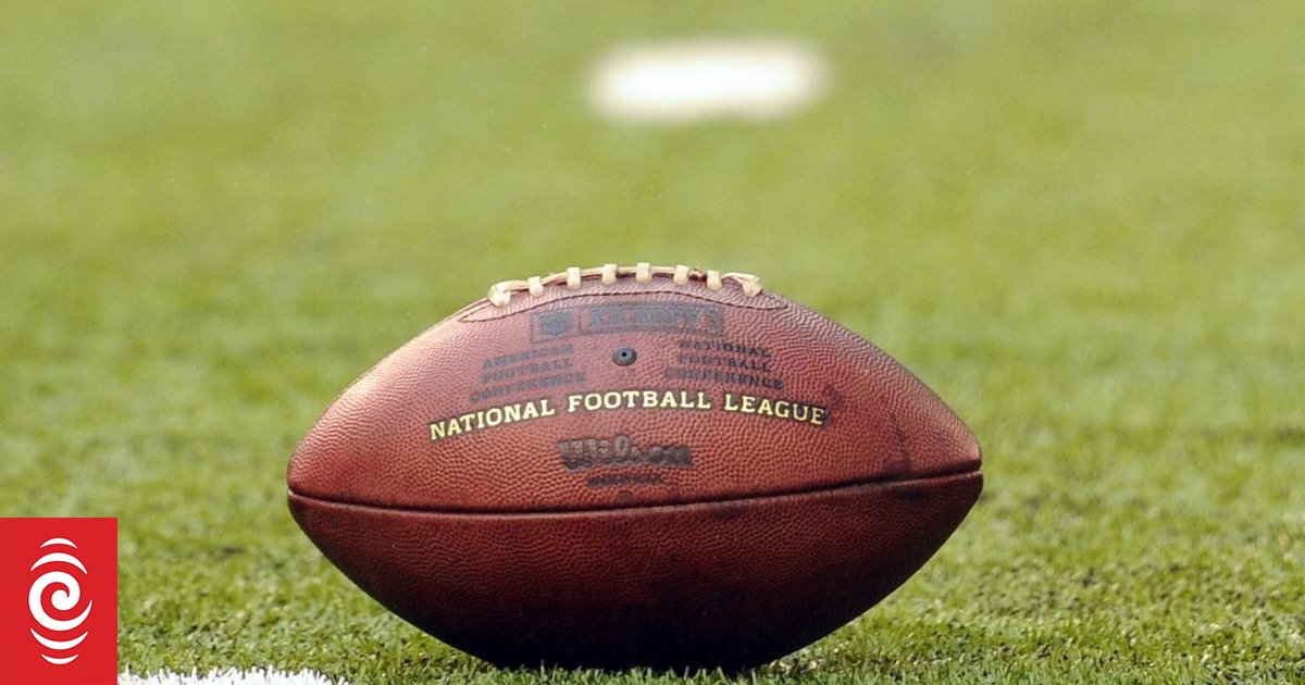 Former NFL player turns himself in to police - Vimarsana News