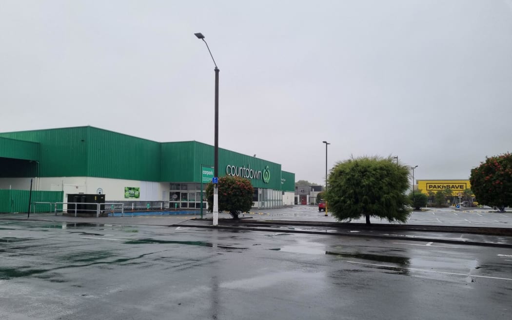 Countdown supermarket in Napier closed during Cyclone Gabrielle.
