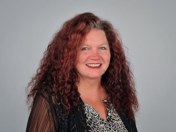 Senior Lecturer Lesley Gray
