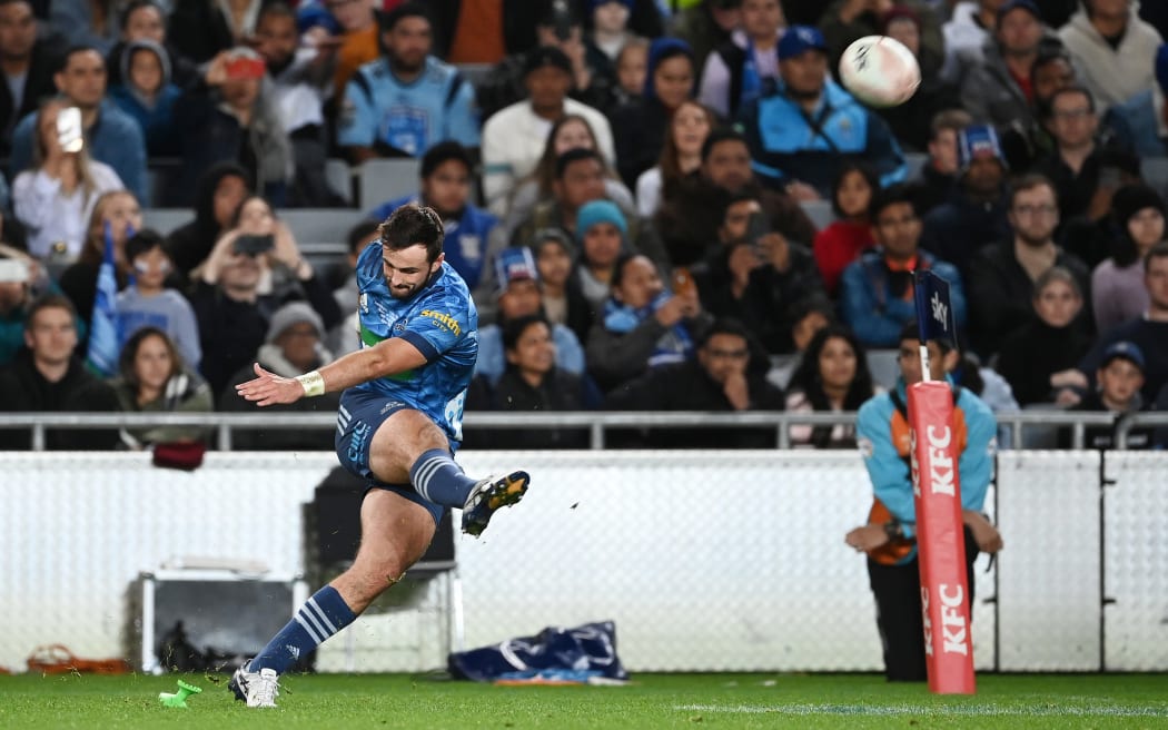 Harry Plummer.
Blues v Highlanders, Sky Super Rugby Trans-Tasman Final. Eden Park, Auckland. New Zealand. Saturday 19 June 2021.