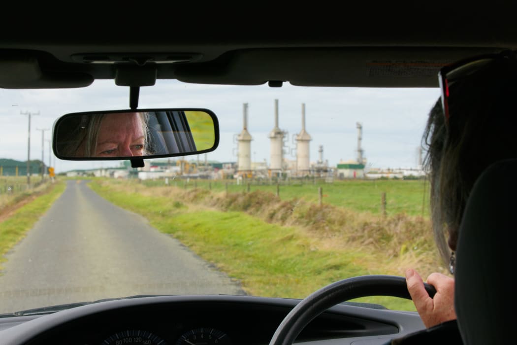 A Fracking Tour of Taranaki / Someday Stories 05 - 07