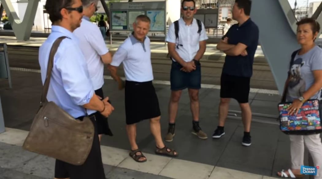 Bus drivers in Nantes got round the no-shorts-to-work policy by wearing skirts.
