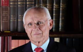 Dickie Arbiter