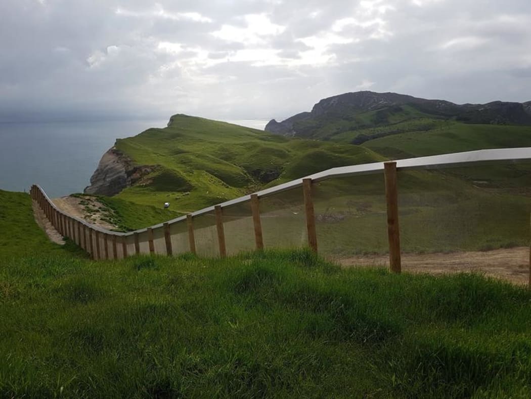 Wharariki_ecosanctuary_predator-proof fence