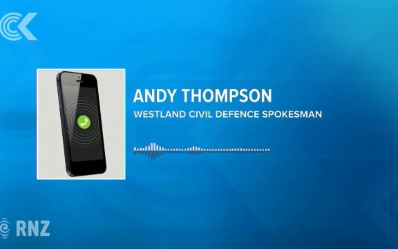 Hundreds stranded in Haast for second night after slips