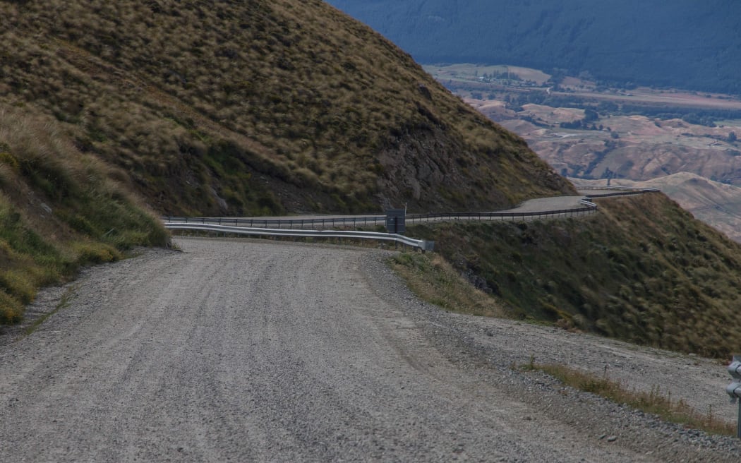 A petition has been launched to force a ski company to re-open public access to the Remarkables Road near Queenstown.