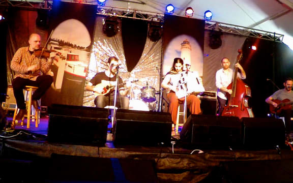 Rebetien Live