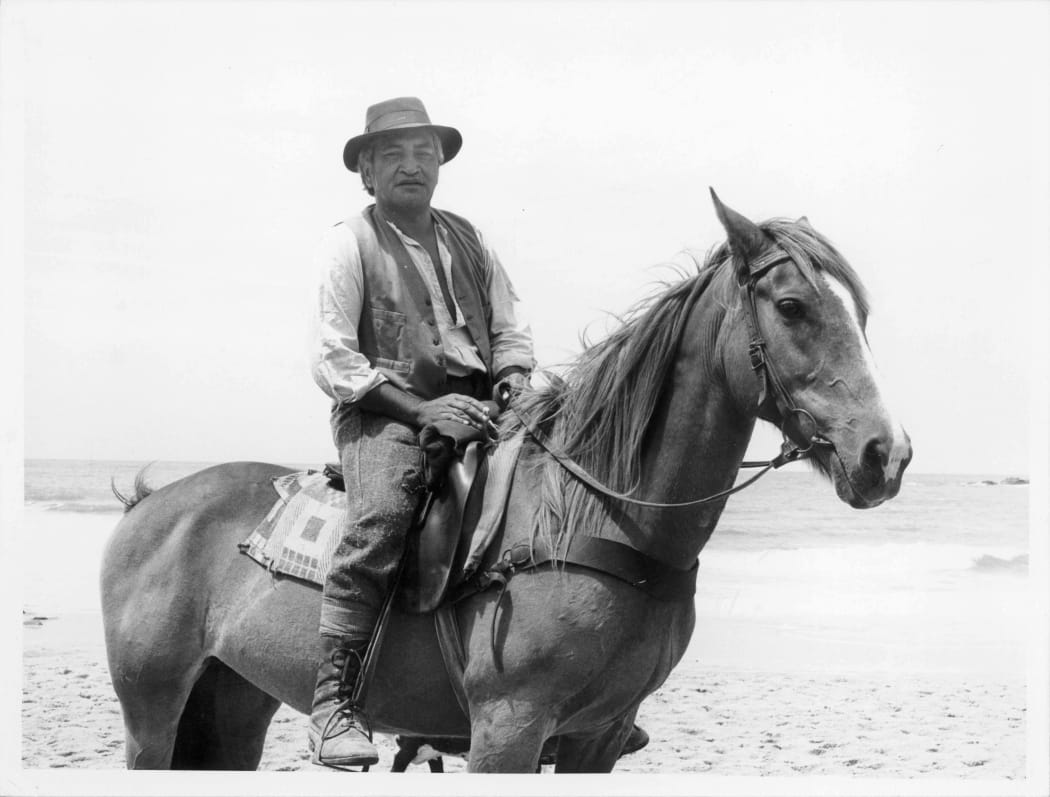 Wi Kuki Kaa on the set of Ngat, East Coast, 1986. Directed by Barry Barclay for Pacific Films.