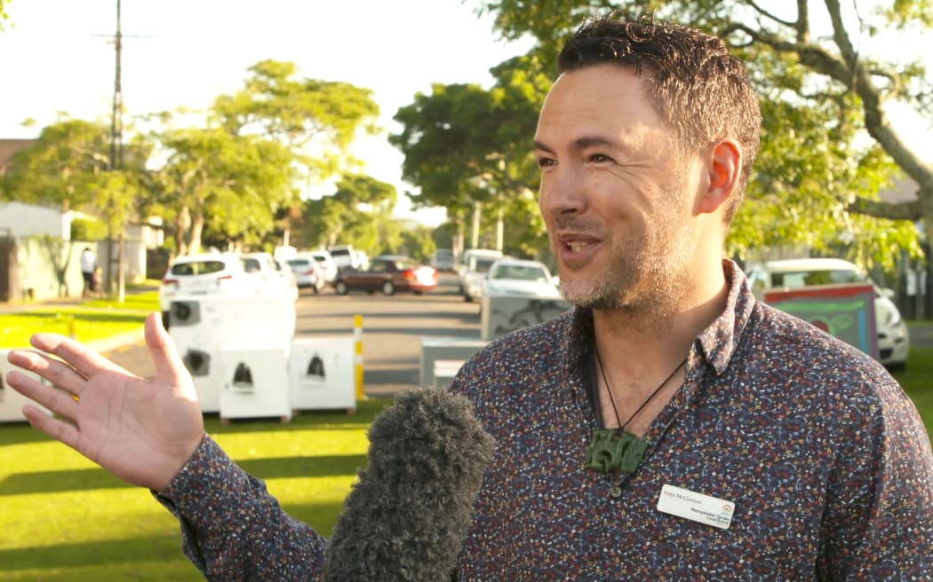 Maungakiekie-Tāmaki Local Board member Peter McGlashan desribes the low traffic area trial in Onehunga.