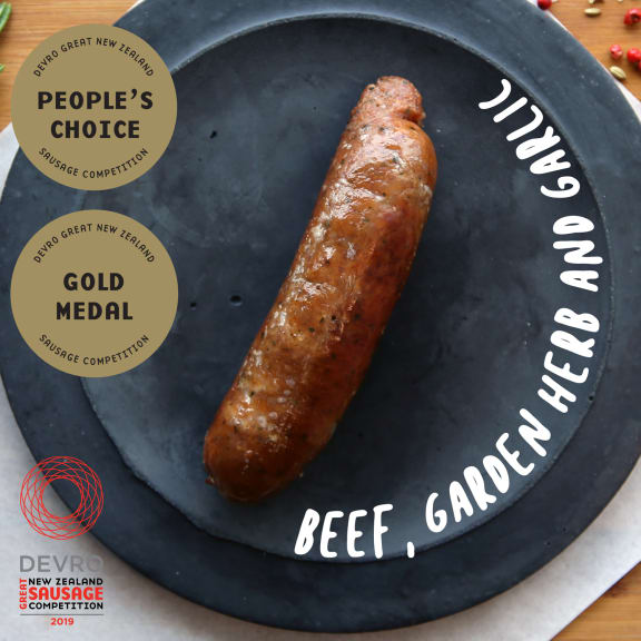 Avons Butchery in Glen Innes took out the People's Choice Award with it's beef, garden herb and garlic entry.