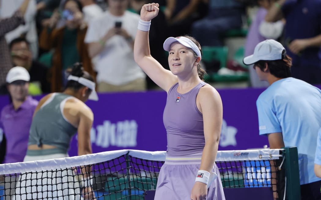 New Zealand's Lulu Sun celebrates her victory against USA's Claire Liu in their women's singles semi-final match at the Guangzhou Open tennis tournament in Guangzhou, southern China's Guangdong province on October 25, 2025. (Photo by AFP) / China OUT / CHINA OUT / CHINA OUT
