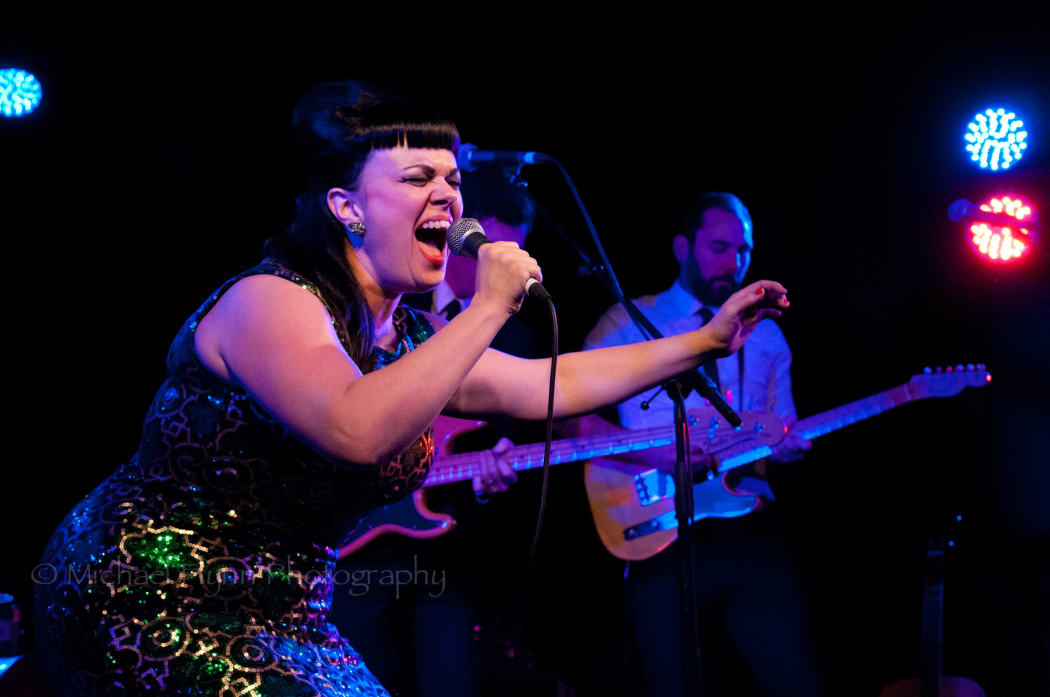 Tami Neilson Sings Songs of Sinners.