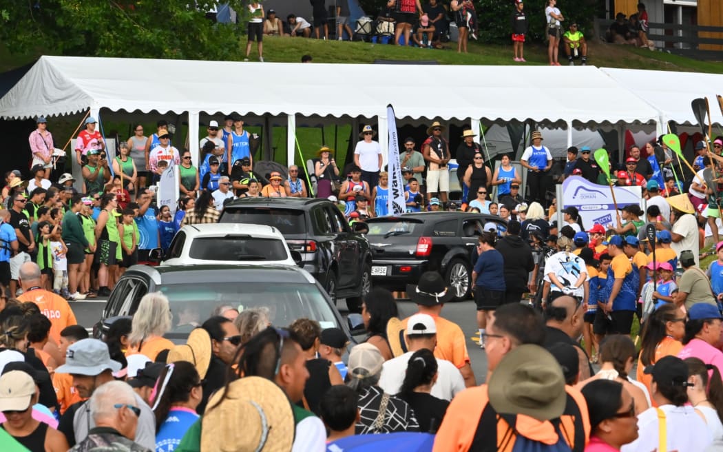 Kaihoe form a guard of honour in tribute to Ngāti Korokī Kahukura kaumātua and staunch supporter of Waka Ama, Karaitiana Tamatea at Lake Karapiro Monday 12 January 2026.