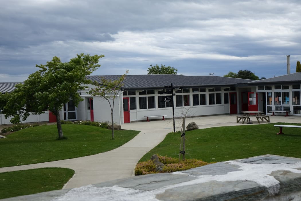 Ruru Specialist School