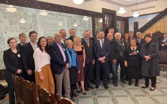 A group of Moriori members and crown representatives.