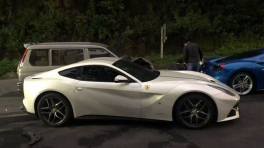 The Ferrari owners were going on a scenic drive together.