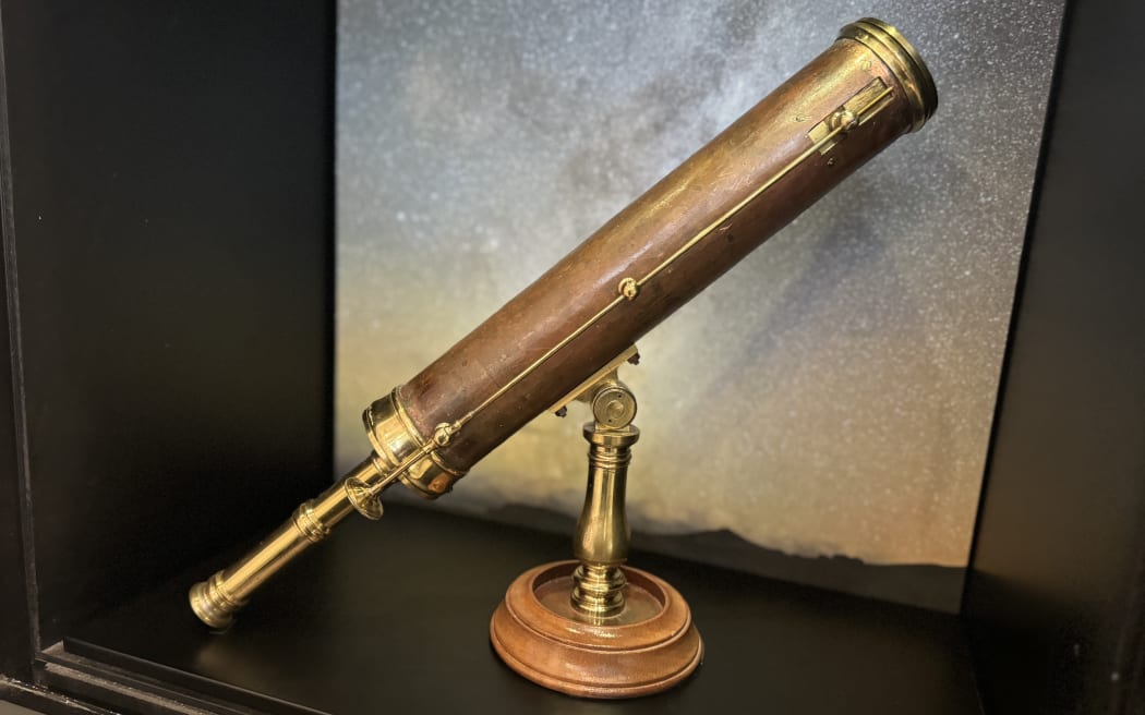 Tūhura Otago Museum holds the oldest telescope in New Zealand in its collection.