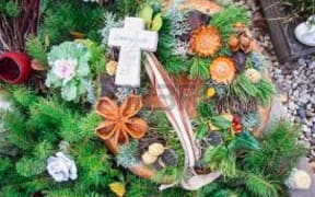 grave decorated