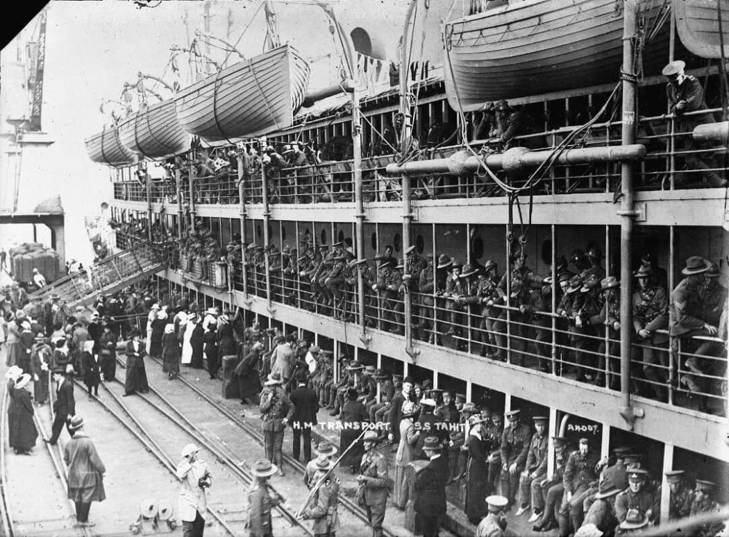 Troops on board the HMNZT Tahiti, circa 1915.