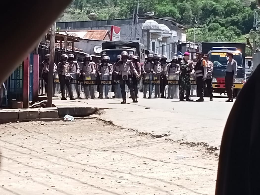 Indonesian police come out in force to disband to disband a West Papuan student demonstration against Special Autonomy in Papua. Waena, 27 October, 2020
