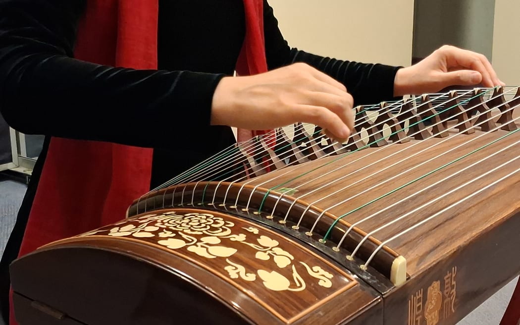 Jia Ling: mastering the guzheng | RNZ