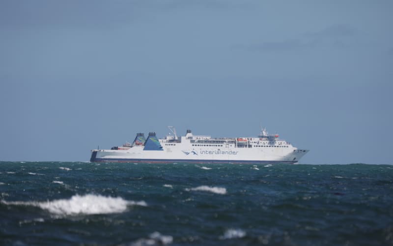 Snow, wind and rain warnings; some Cook Strait ferries cancelled | RNZ
