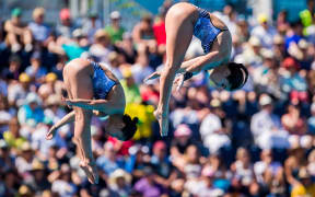 Commonwealth Games - Diving - Optus Aquatics Centre, Gold Coast, Australia - Elizabeth Cui and Yu Qian Goh of New Zealand compete in the Women's Synchronised 3m Springboard Final.. 11 April 2018. Picture by Alex Whitehead / www.photosport.nz