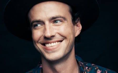 Finn Andrews