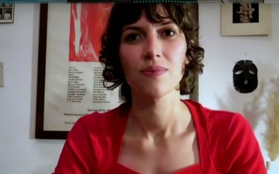 Aldous Harding sent a message after accepting the 2018 Taite Music Prize.