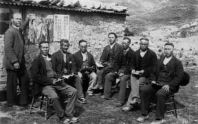 Chinese gold miners and Reverend Alexander Don at the Kyeburn diggings, Otago