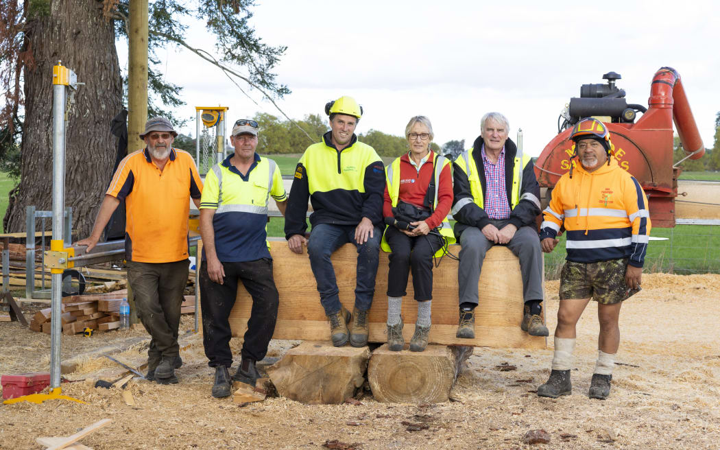 Creating a cubic metre of wood with Manulife foresters to show carbon sequestration