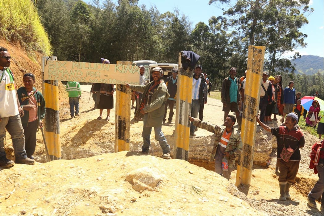 Another trench dug by villagers across the road at Ipae Corner, Aiyak in Laiagam. They are demanding K6
million compensation.