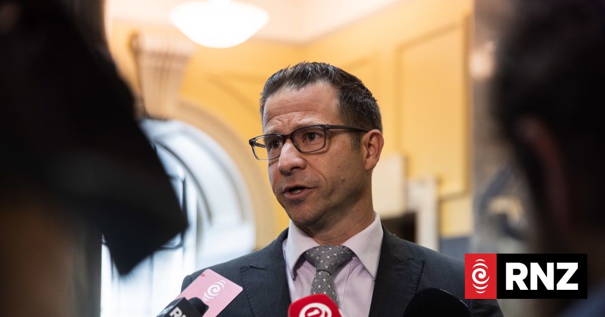 Defence minister received no advice over nuclear comments
