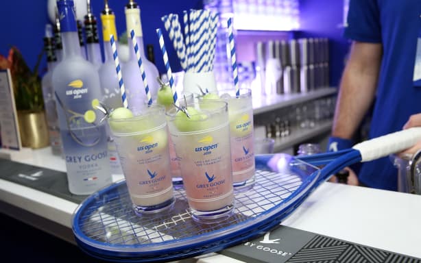 NEW YORK, NEW YORK - SEPTEMBER 02: Grey Goose Honey Deuce cocktails are served as Grey Goose toasts to the 2019 US Open at Arthur Ashe Stadium on September 02, 2019 in New York City. Monica Schipper/Getty Images for Grey Goose/AFP (Photo by Monica Schipper / GETTY IMAGES NORTH AMERICA / Getty Images via AFP)