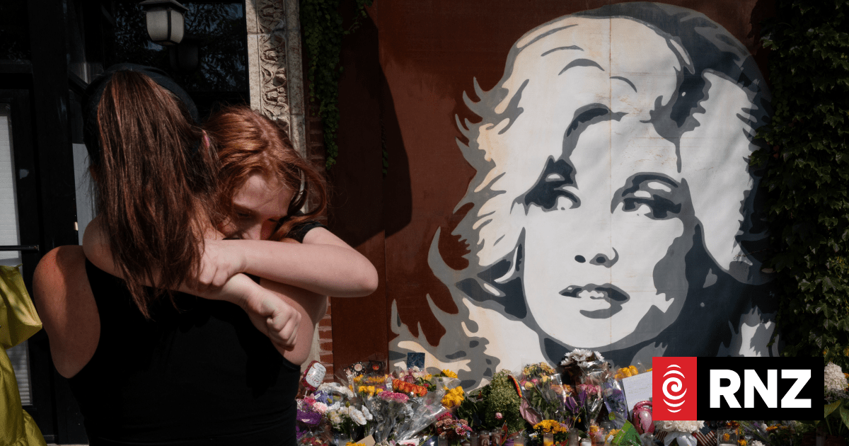 Pop Culture with Anna Rawhiti-Connell