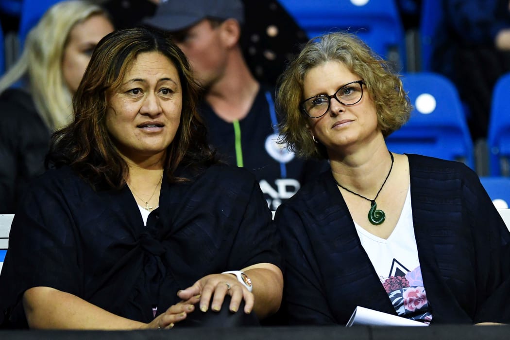 Former Silver Ferns defender Linda Vagana (L) coached Samoa for eight years from 2004-11.