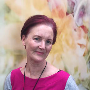 Eve De Castro-Robinson