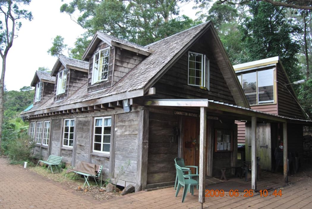 A fire has caused extensive damage to the Binna Burra historic mountain lodge complex in Queensland.