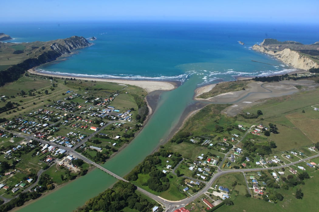 Hundreds of people gathered in Tolaga Bay to observe the transit of Venus in June 2012.