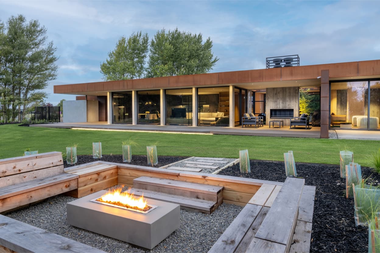 Gareth Ritchie of Archco Architecture designed this Burntwood Lane dwelling, nestled in Pegasus Golf Course, North Canterbury.