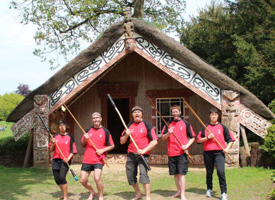 Chris Reynolds with Maramara Totara mau rakau members at Clandon Park, Surrey.