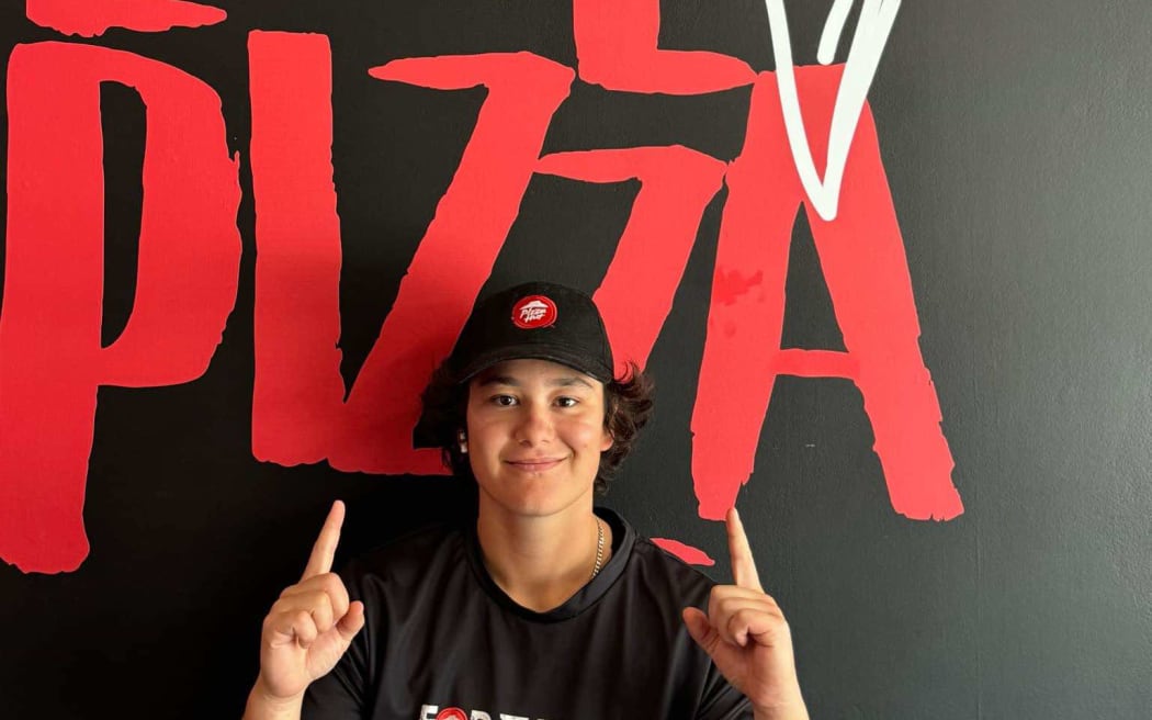 Caitlyn Lewin, (Ngāti Mutunga o Wharekauri and Rangitāne o Wairau), started working at Pizza Hut at the age of 15 with no CV, just a handwritten note, and now she owns her own store.