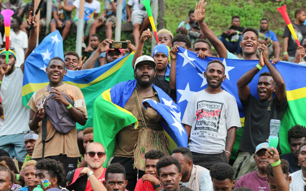 Pacific Games football semi-finals: A difficult bunch – Play-by-play, with equal gusto, Solomon Islands football fans would cheer or boo their own team depending on whether or not they approved of the pass, shot or defensive maneuver being performed! 28 November 2023 Credit Koroi Hawkins/RNZ Pacific