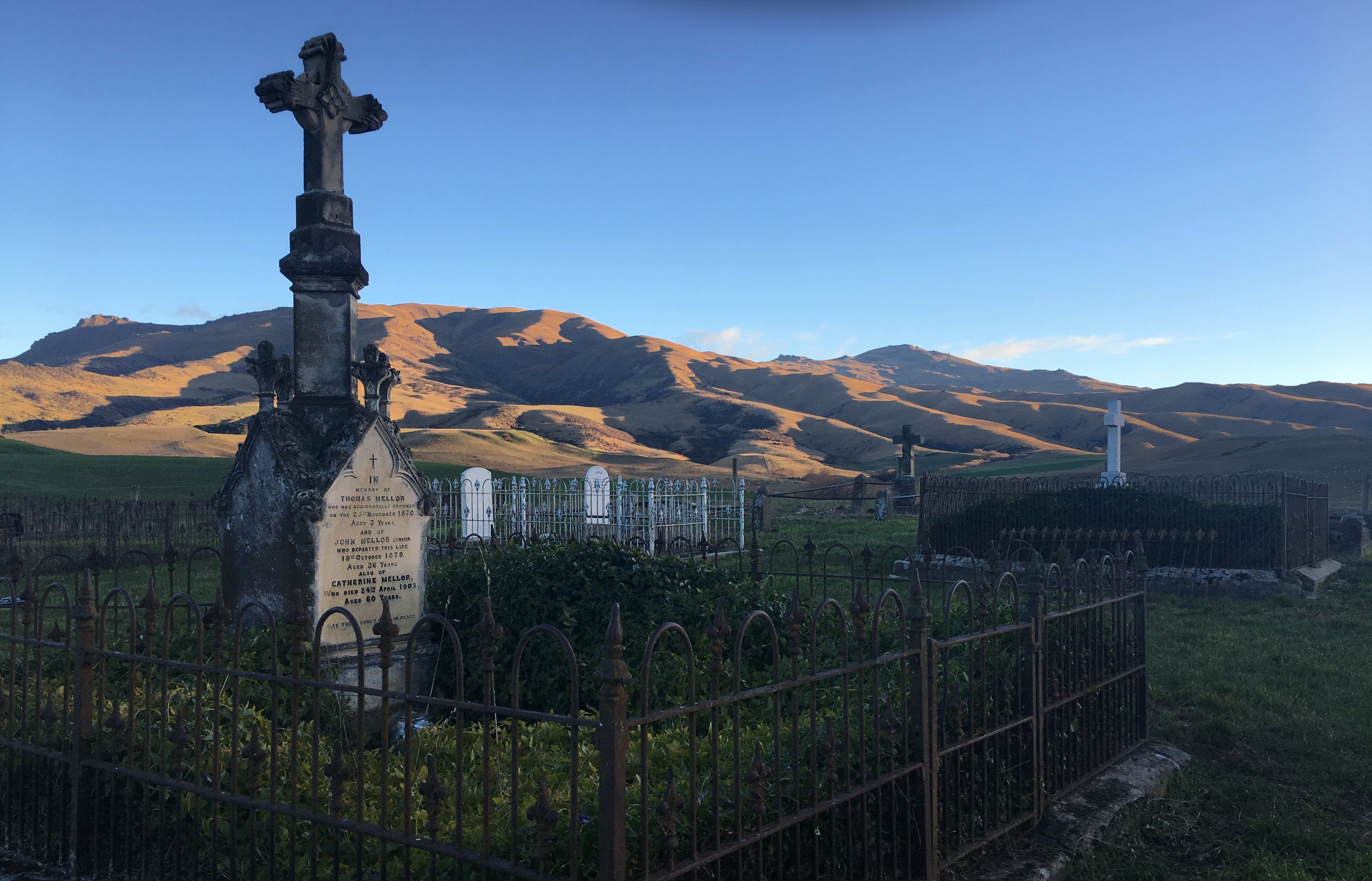 Drybread cemetery in Central Otago